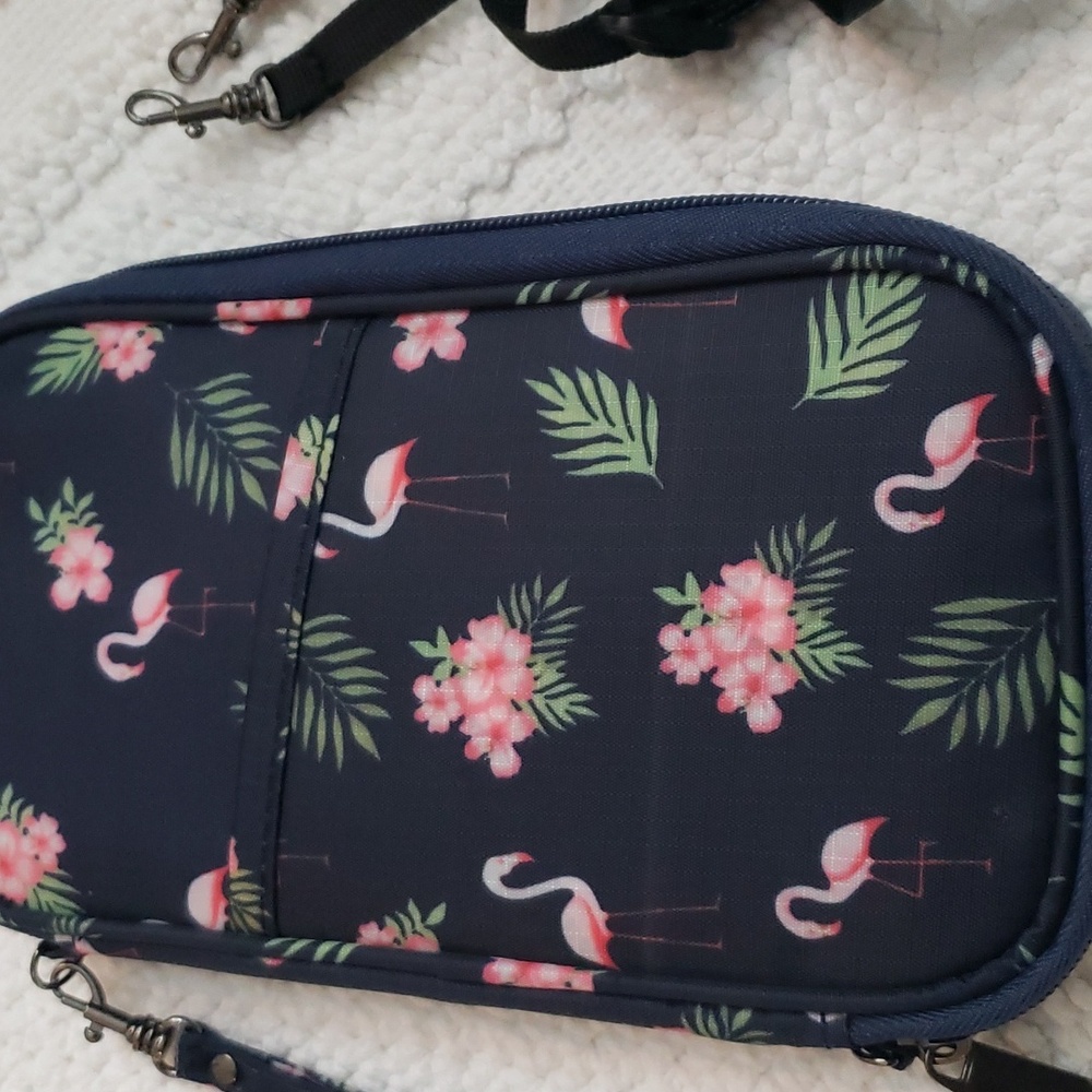 RFID PASSPORT/WALLET/WRISTLET/SHOULDER STRAP BLUE PINK FLAMINGO MOTIF - Picture 2 of 12